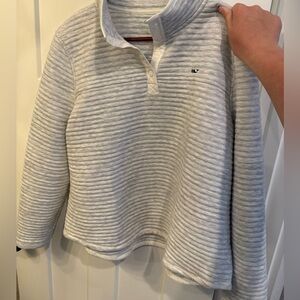 NWOT Vineyard Vines Pullover XL